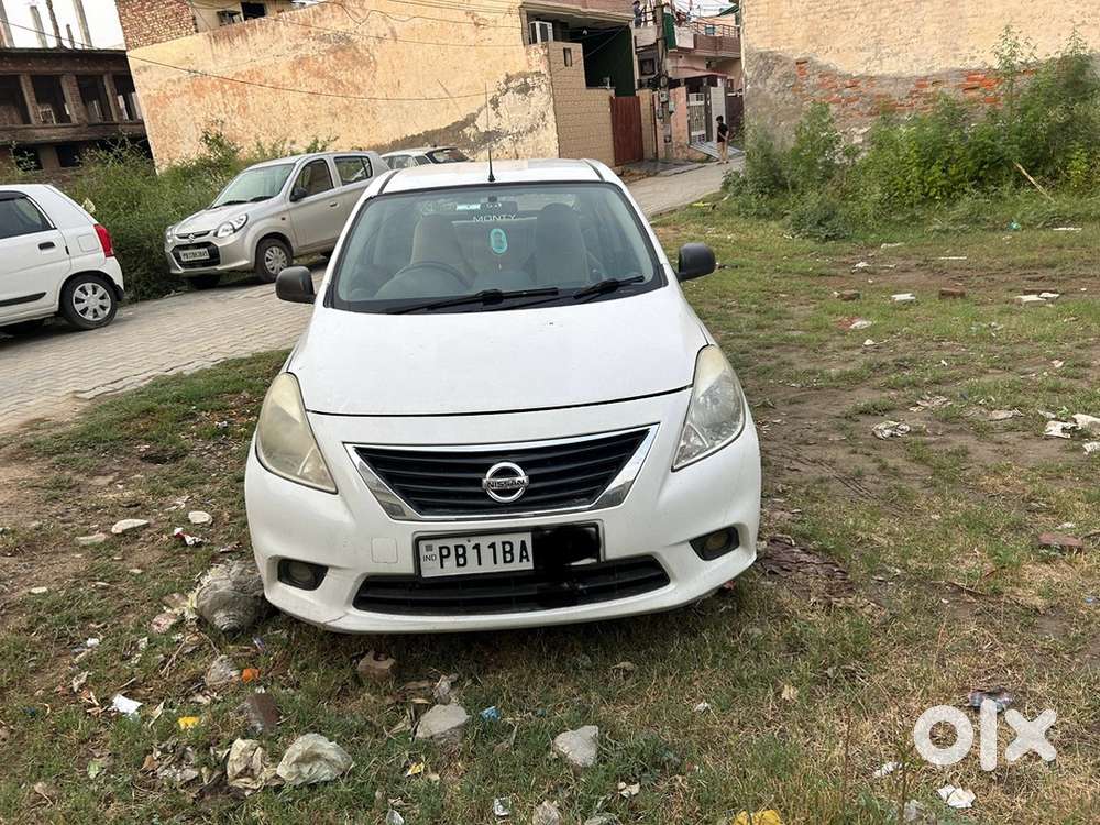 Nissan Sunny 2012 Petrol