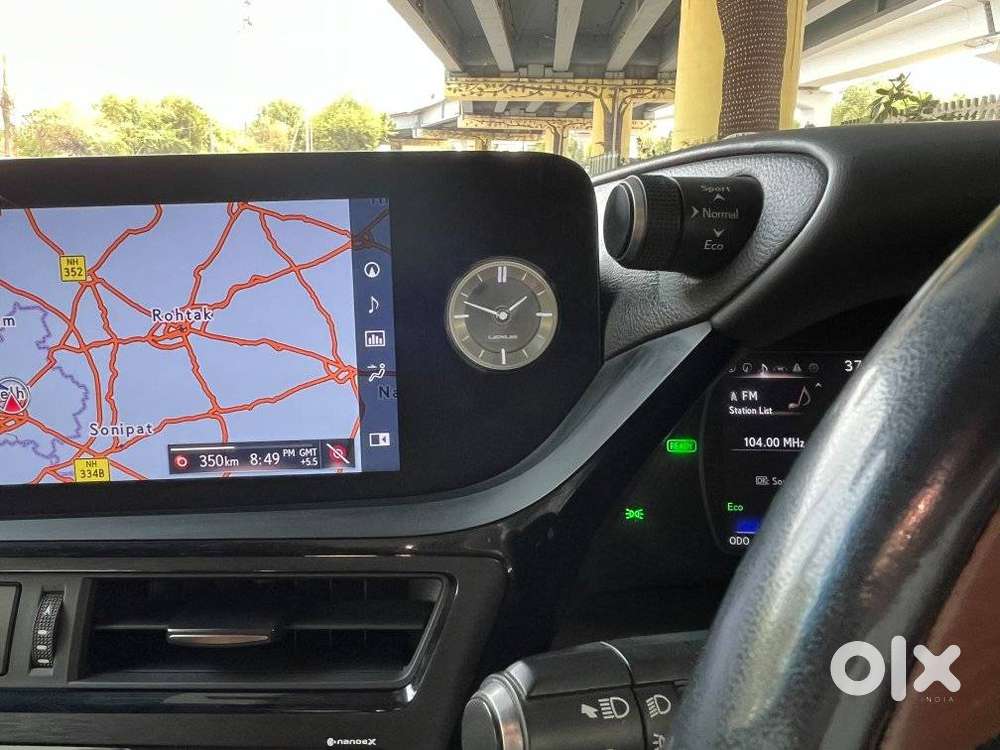 Lexus Es 300h Luxury, 2022, Petrol