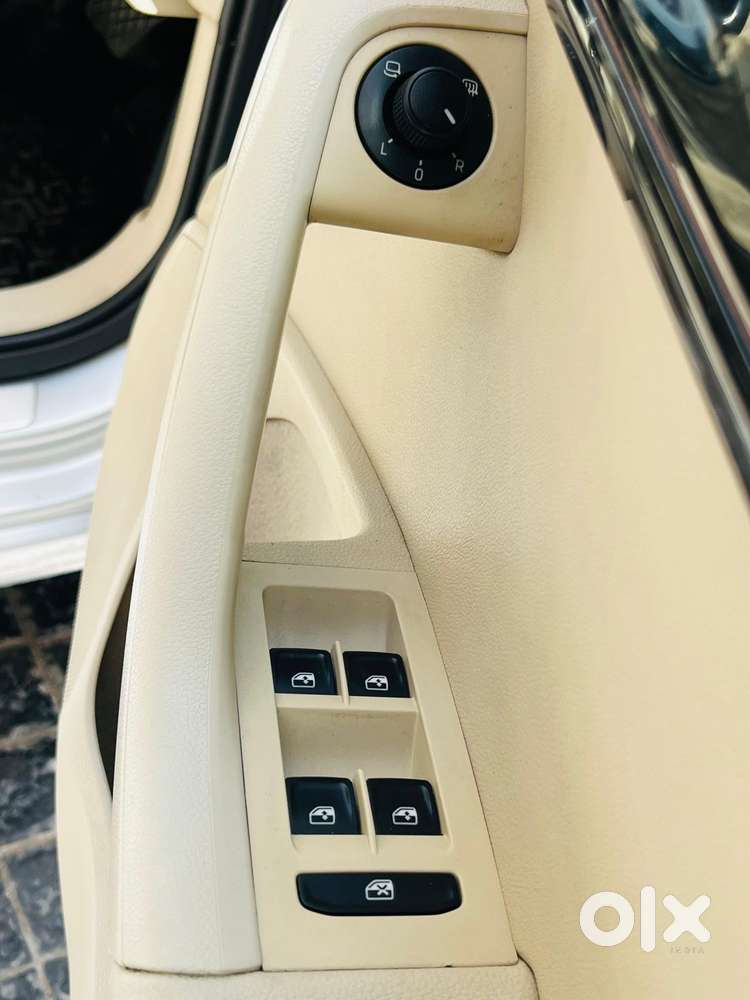 Skoda Octavia 1.8 Tsi At L K, 2018, Petrol