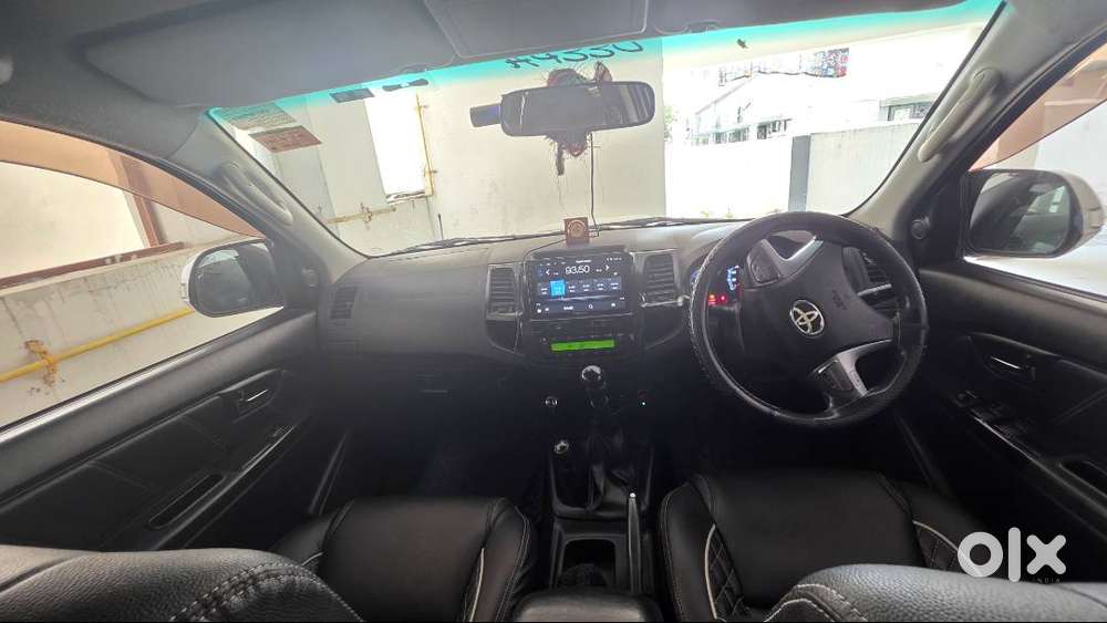 Toyota Fortuner For Sale 4×4 Manual In Good Condition