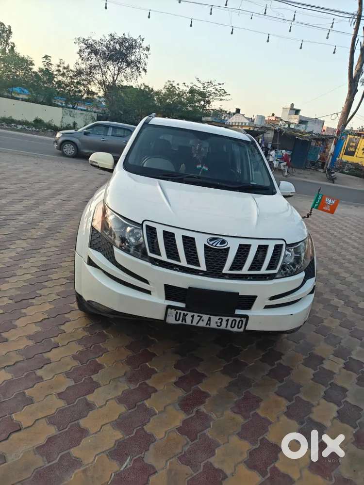 Mahindra Xuv500 2015 Diesel 65000 Km Driven