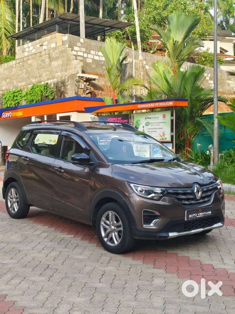 Renault Triber Rxz, 2022, Petrol