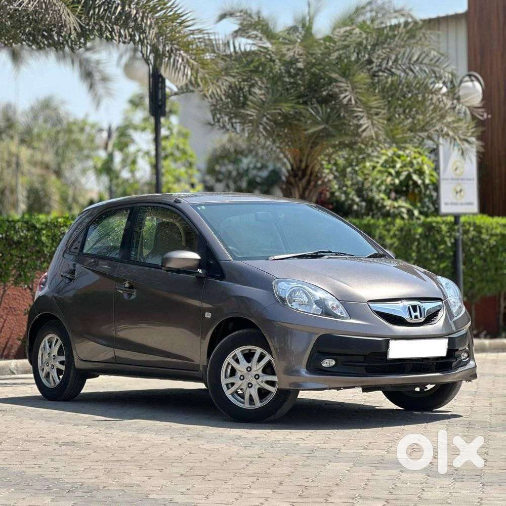 Honda Brio 2011-2013 V Mt, 2012, Petrol