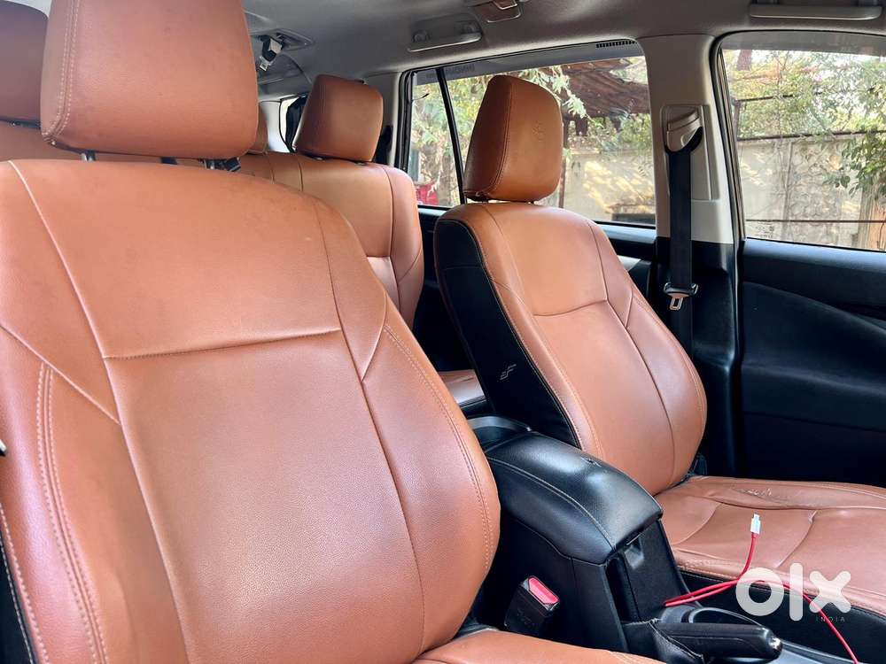 Toyota Innova Crysta 2.4 V 8 Str, 2017, Diesel