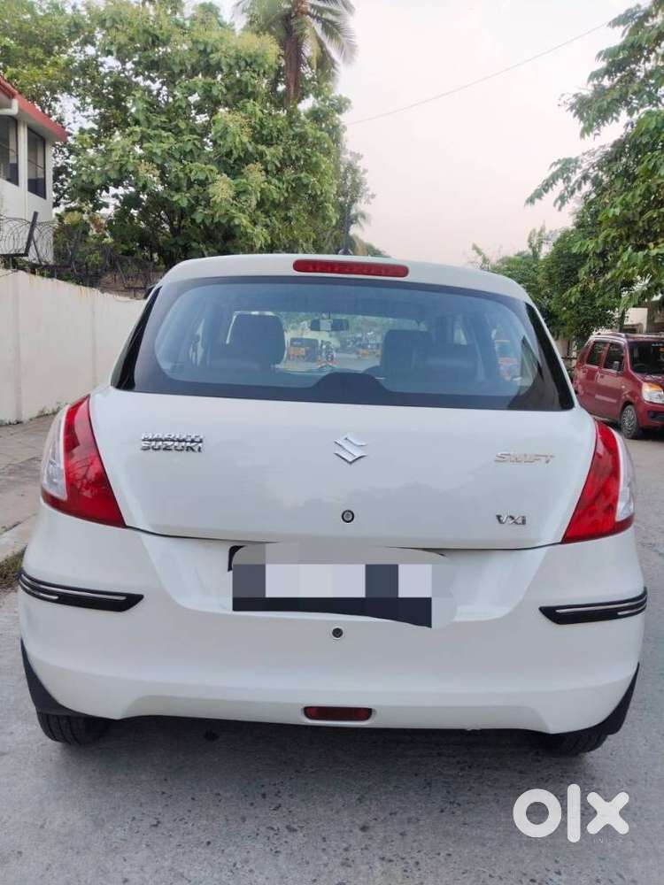 Maruti Suzuki Swift Vxi, 2017, Petrol