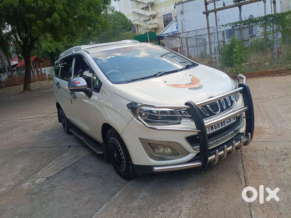 Mahindra Marazzo M2, 2019, Petrol