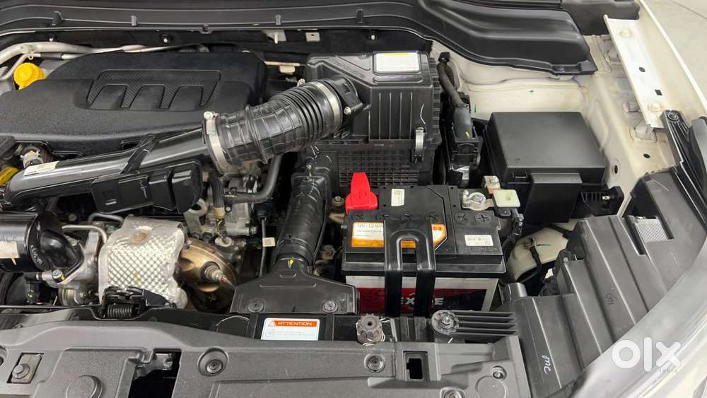 Mahindra Xuv300 W8 Option, 2023, Petrol