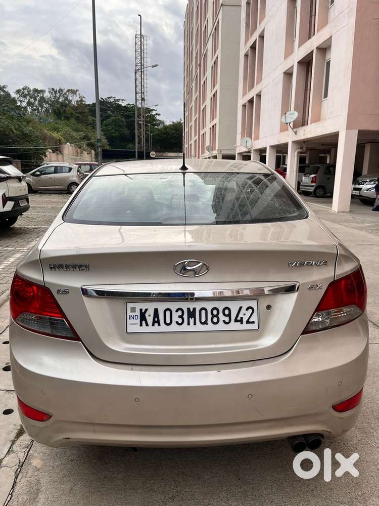 Hyundai Fluidic Verna 2012