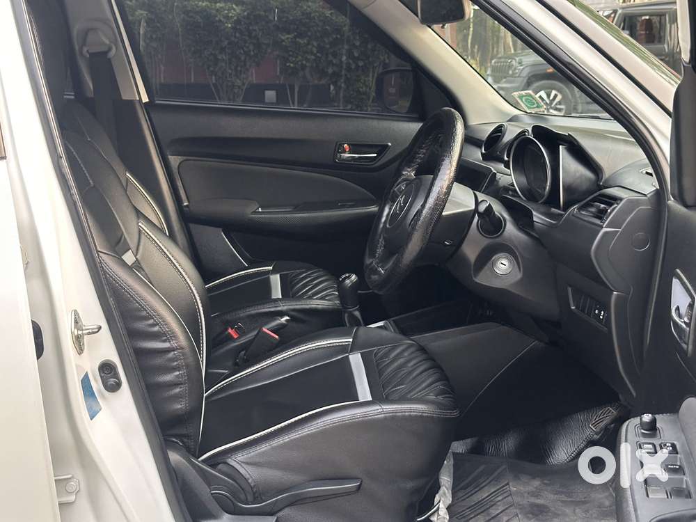 Maruti Suzuki Swift Vxi + Manual, 2023, Petrol