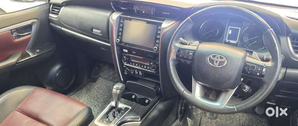 Toyota Fortuner Legender 4x2 At 2.8, 2024, Diesel