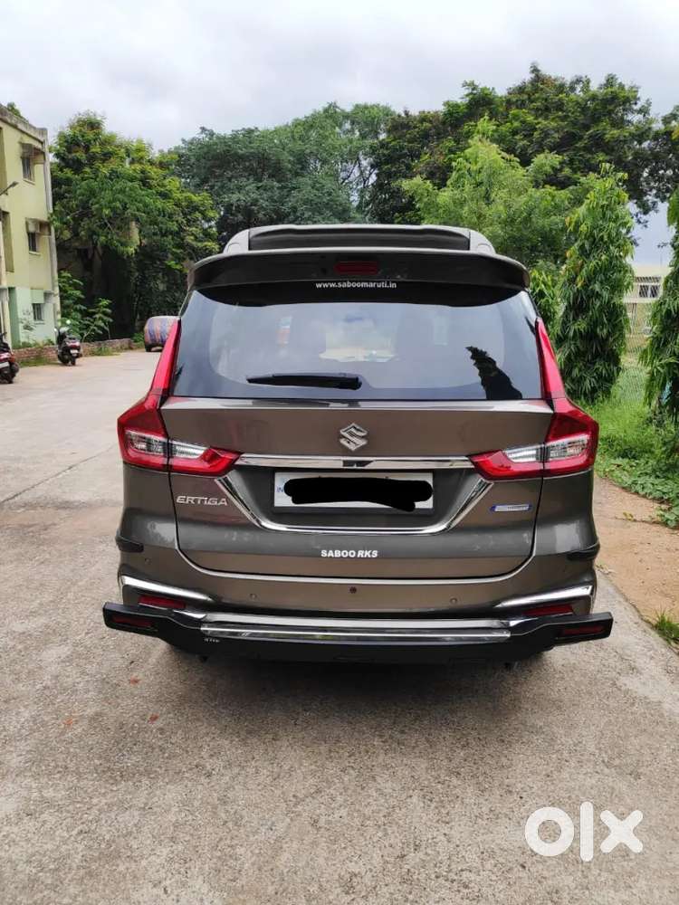 2021 Maruti Suzuki Ertiga Zxi Petrol  1st Owner  Accessories