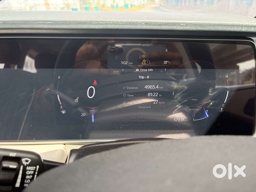 Mahindra Xuv700 2.2 Ax 5 Diesel At 7 Str, 2024, Diesel