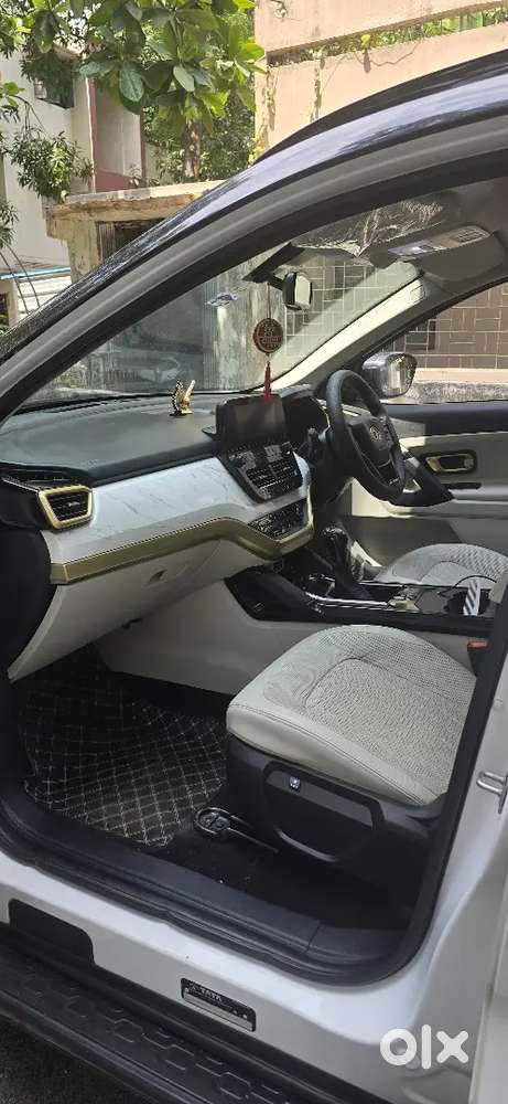 Tata Safari Gold Edition Top Model Automatic  6 Seater  2022