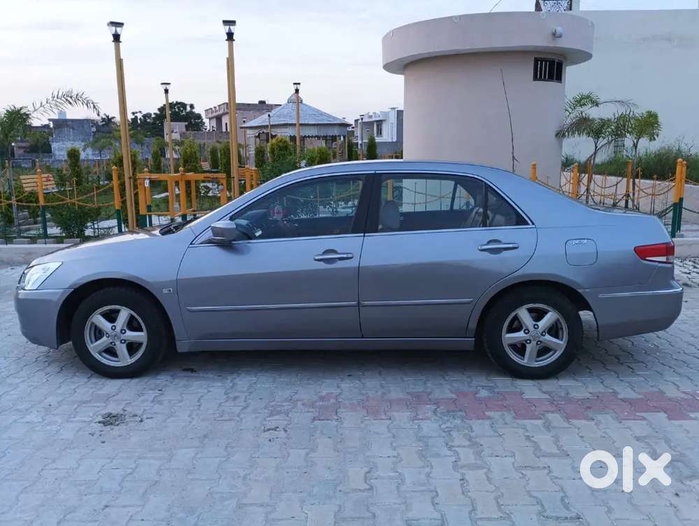 Honda Accord 2004 Cng & Hybrids Good Condition