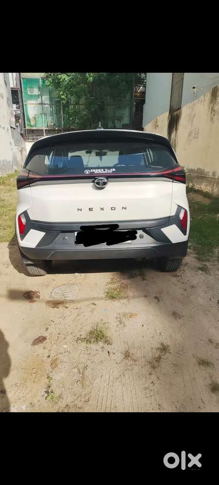 2023 Tata Nexon (facelift) Smart Plus 5 Mt