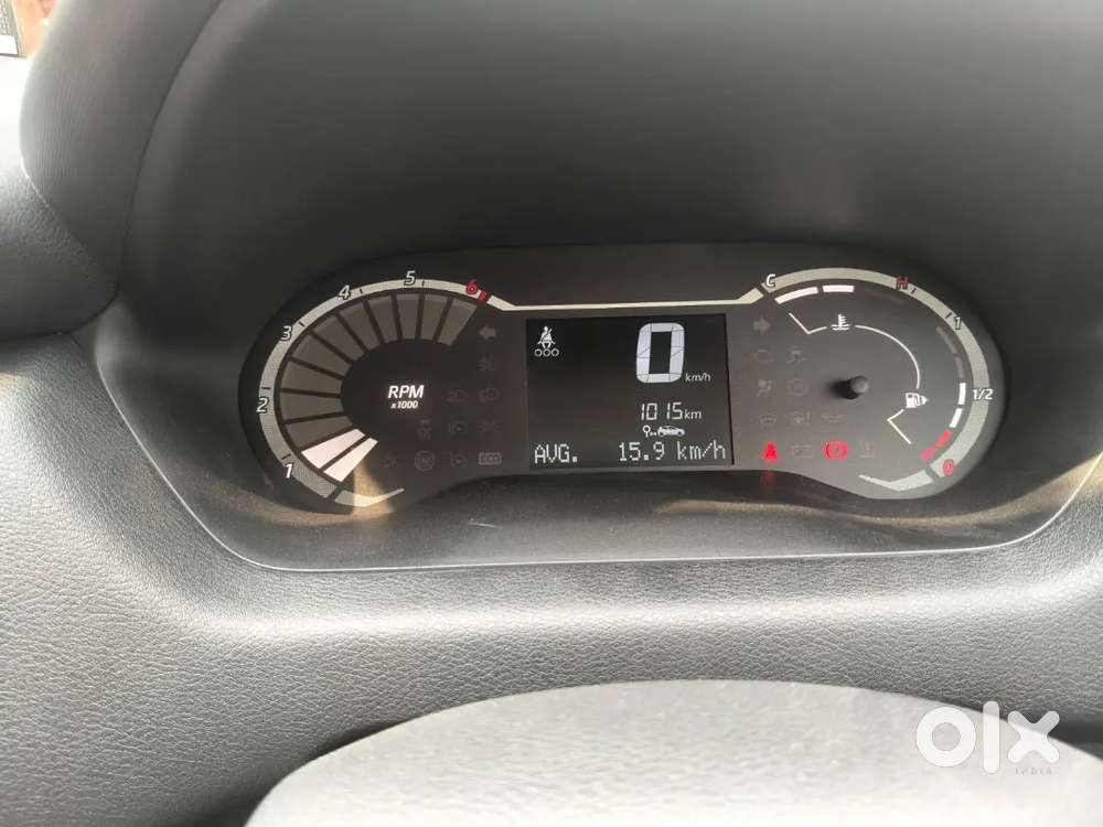 Nissan Magnite Visia Plus Silver Color
