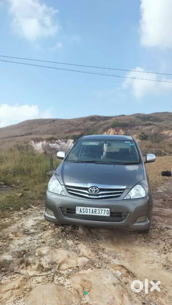 Toyota Innova 2.5 G 2010 Top Model Bucket Seat . Tip Top Condition New
