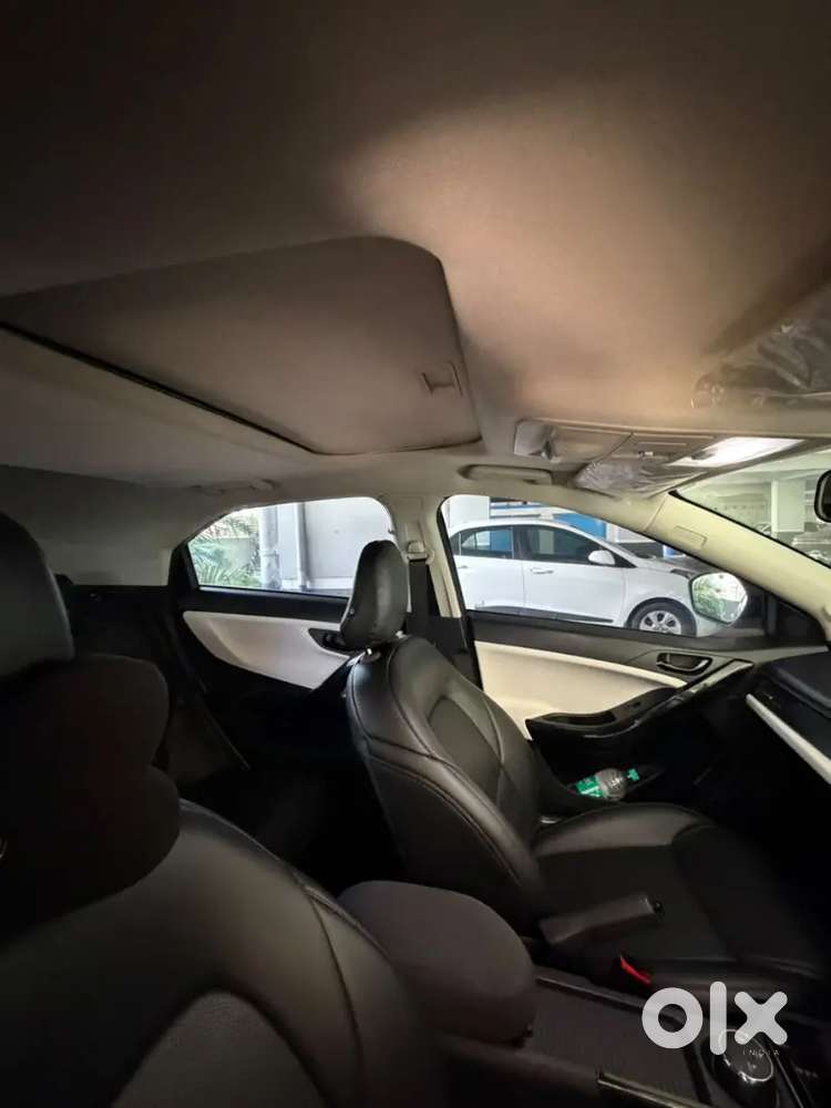 Tata Nexon Pure Plus Petrol Amt 2026