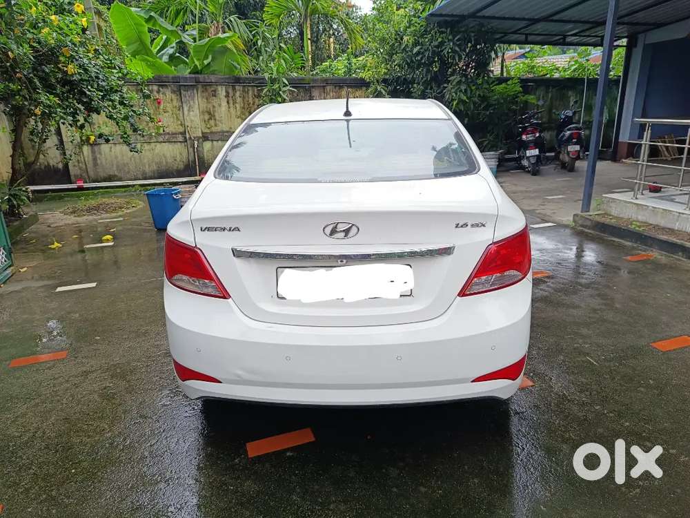 Hyundai Verna 2015 Petrol 75000 Km Driven