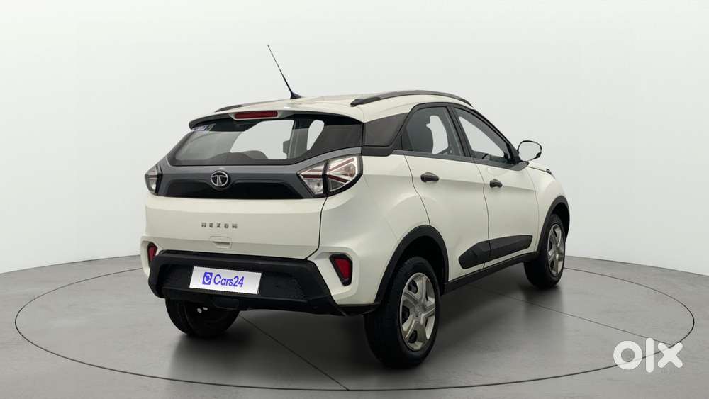 Tata Nexon 1.2 Revotron Xm (s), 2022, Diesel