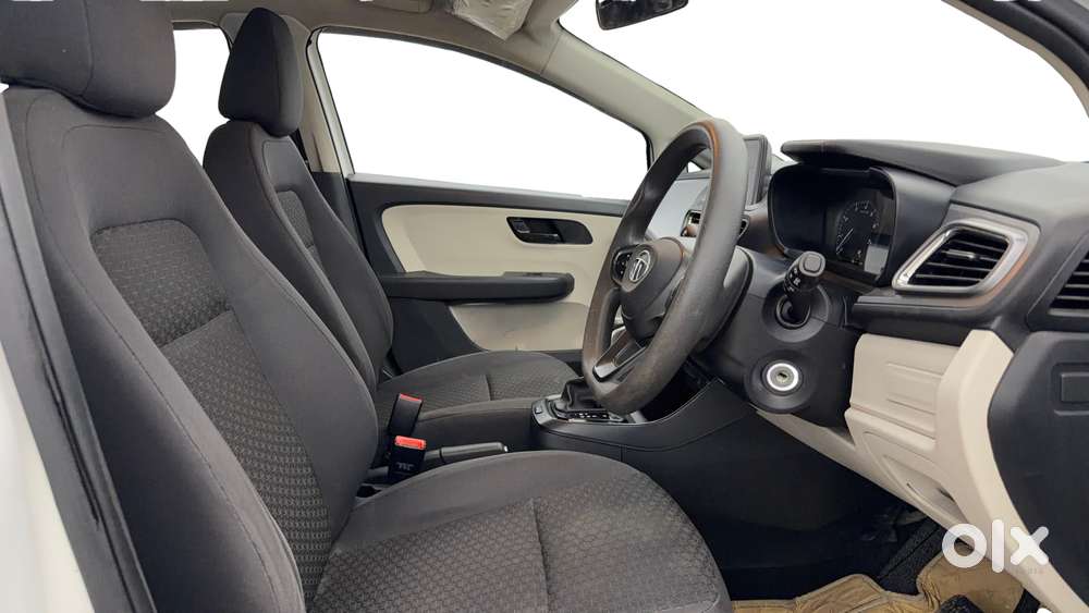 Tata Altroz 1.2 Xma Plus, 2022, Petrol