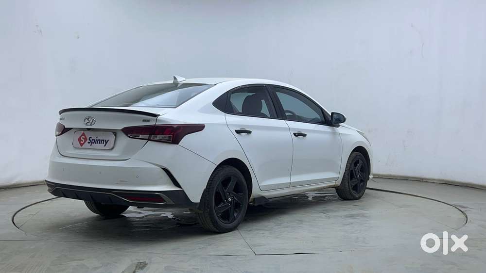 Hyundai Verna 1.5 Sx Vtvt Ivt, 2021, Petrol