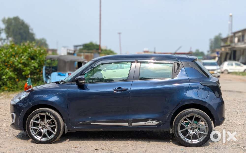 Maruti Suzuki Swift Vxi Ags, 2021, Petrol