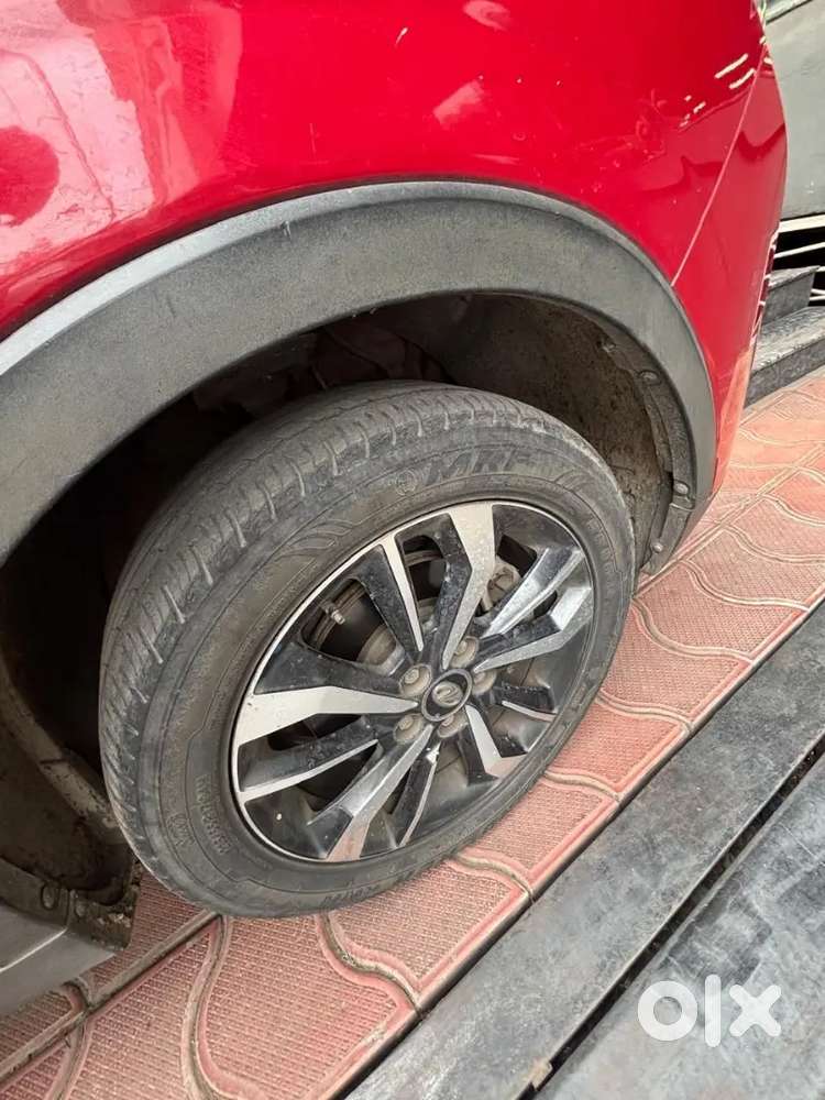 Mahindra Xuv 300 (2019)