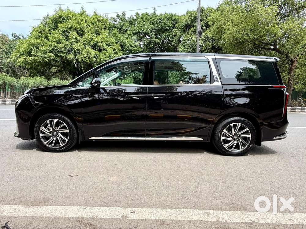 Mg M9 Presidential Limo, 2025, Electric