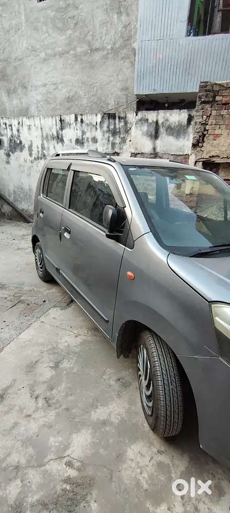 Wagonr Cng Top Notch Car With Music System Also Have All Tyre New