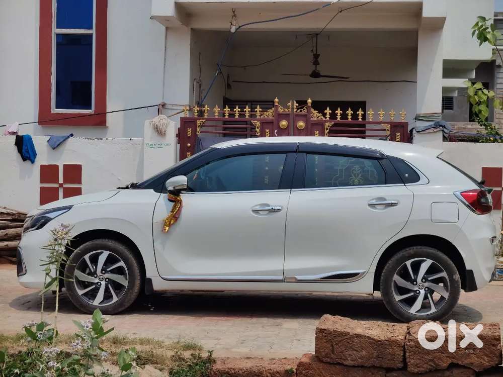 Toyota Glanza V Amt 2023 Petrol Top Model Automatic Well Maintained