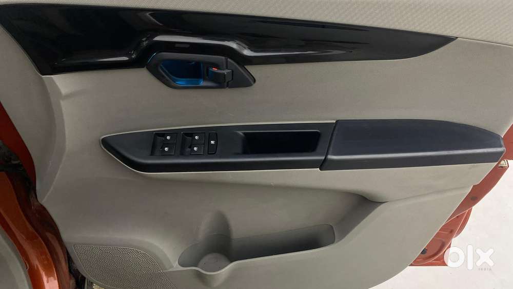 Mahindra Kuv 100 2016-2017 Mfalcon G80 K6 Plus, 2016, Petrol
