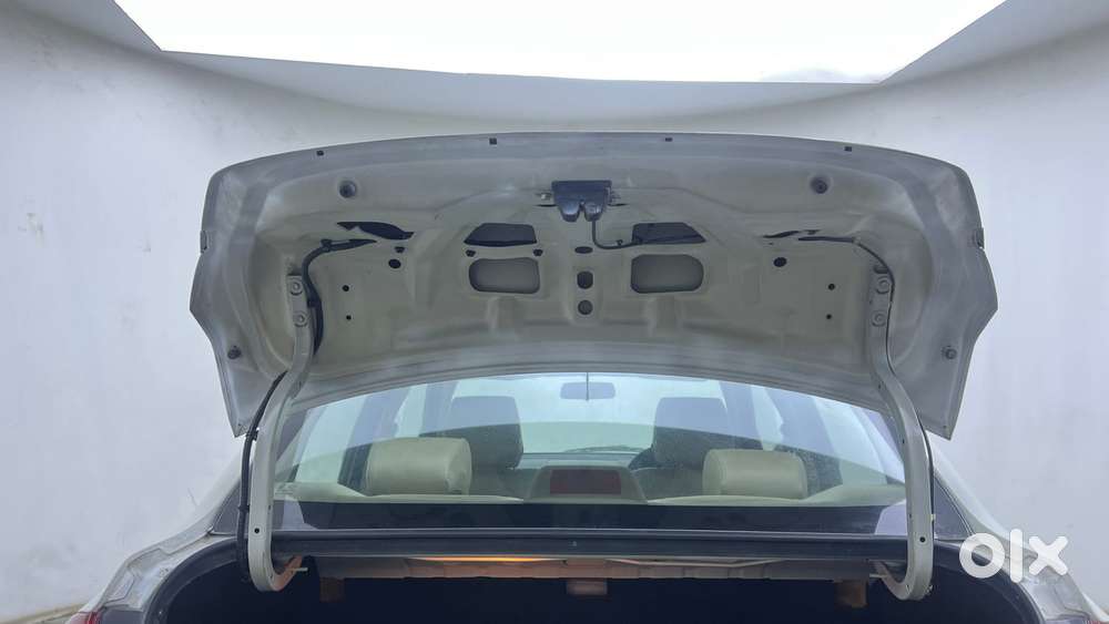 Maruti Suzuki Swift Dzire 1.3 Vxi, 2013, Petrol
