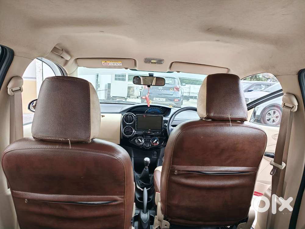 Toyota Etios Liva Vx Dual Tone, 2019, Petrol