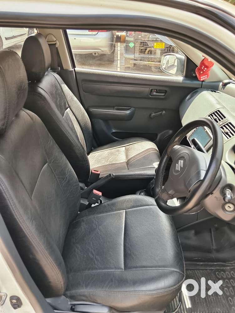 Maruti Suzuki Swift Dzire Tour Ldi, 2016, Diesel