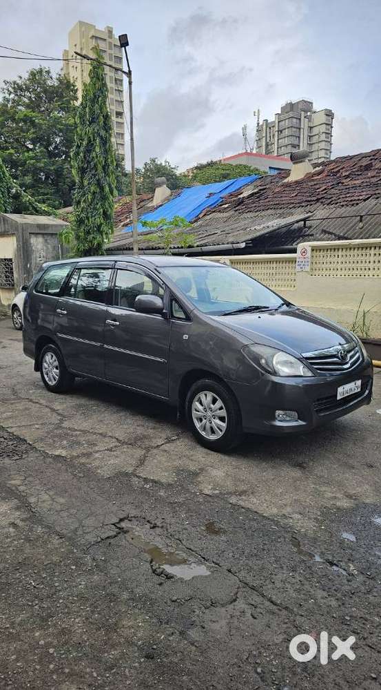 Toyota Innova 2.5 V 7 Str, 2009, Diesel