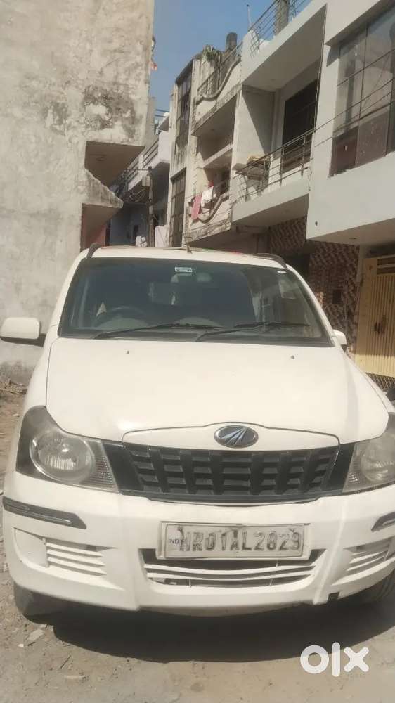 Mahindra Quanto 2015