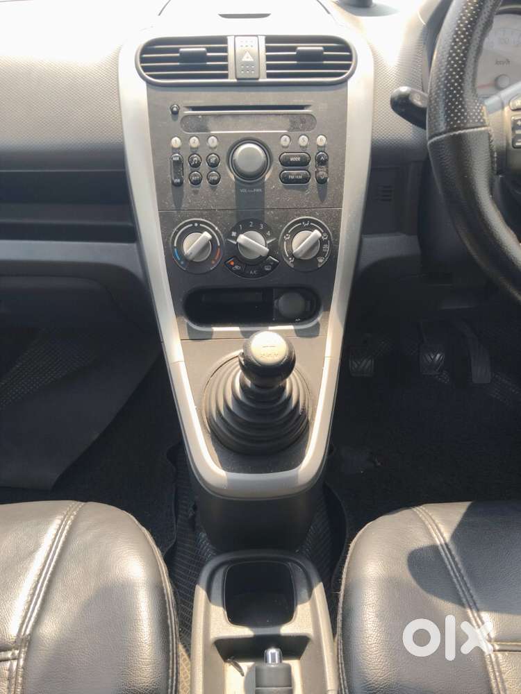 Maruti Suzuki Ritz Zxi, 2013, Petrol