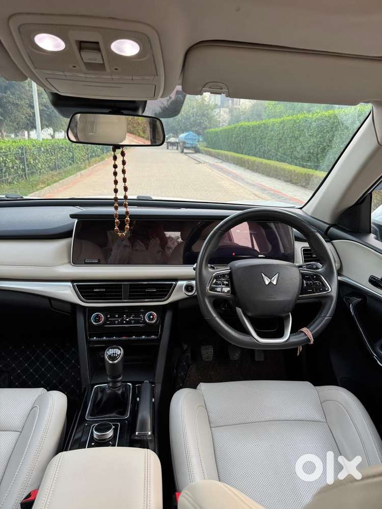 Mahindra Xuv700 2.2 Ax 7 Diesel Mt Str, 2024, Diesel