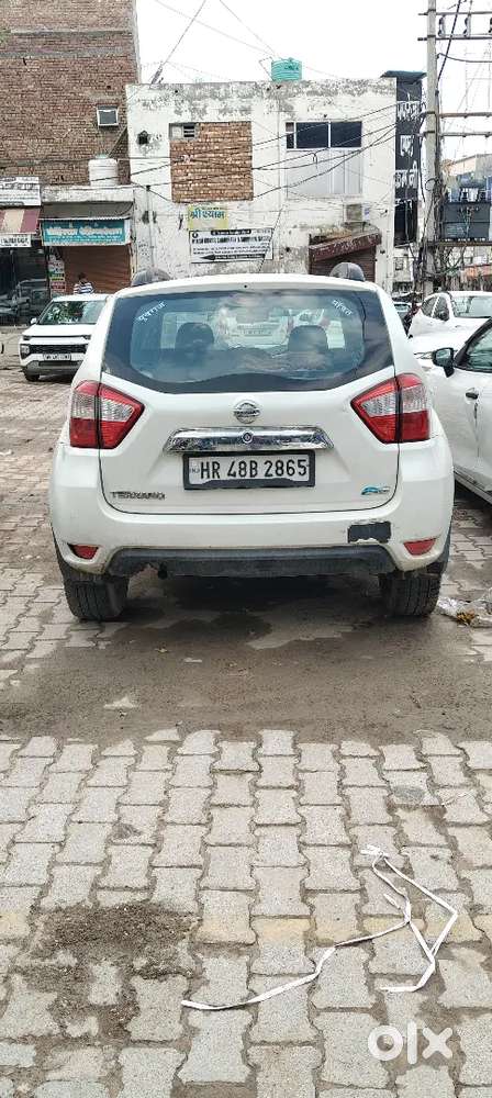 Nissan Terrano 2015 Year Petrol