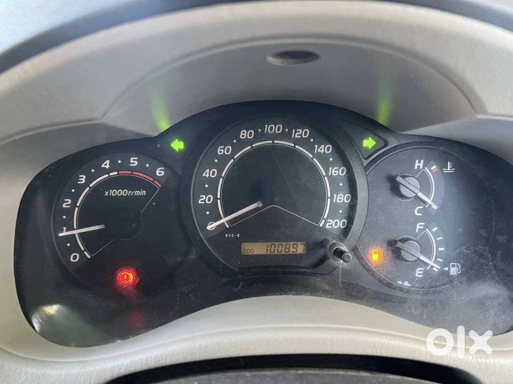 Toyota Innova 2.5 G (diesel) 8 Seater, 2010, Diesel