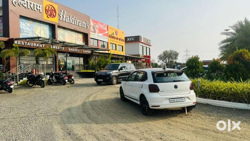 Volkswagen Petrol Manual 2nd-owned 2016
