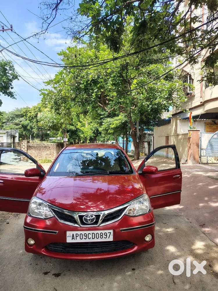 Toyota Etios Cross 2011
