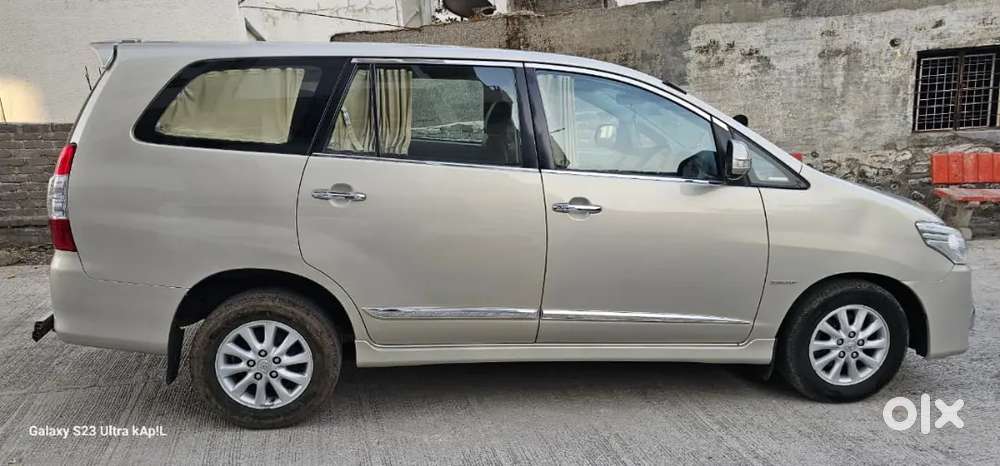 Toyota Innova Diesel 2014 Second Owner