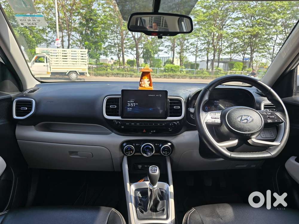 Hyundai Venue Sx Mt, 2022, Petrol