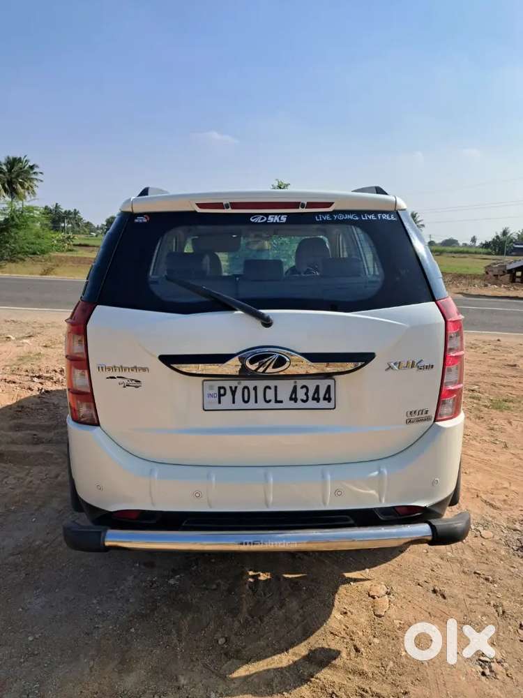 Mahindra Xuv500 2016 Diesel 150000 Km Driven