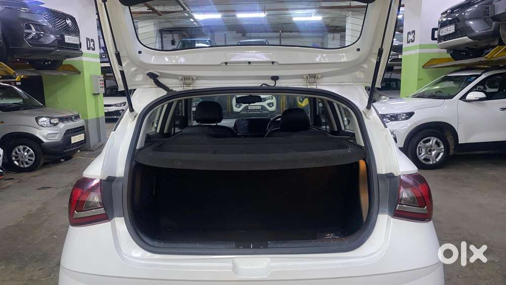 Hyundai New I20 1.2 Asta Mt, 2022, Petrol