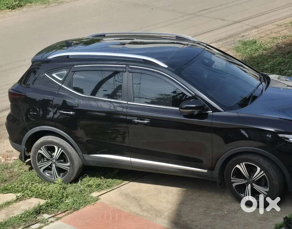 Mg Astor Savvy 2022 Red Variant