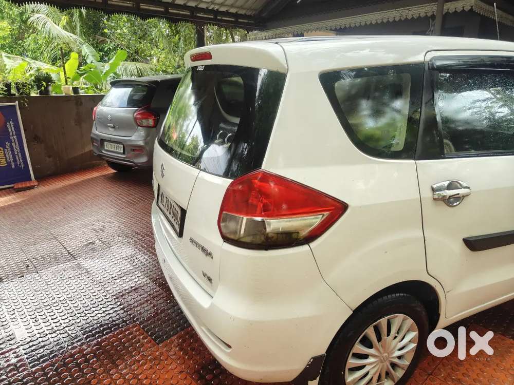 Maruti Suzuki Ertiga Vxi 2015