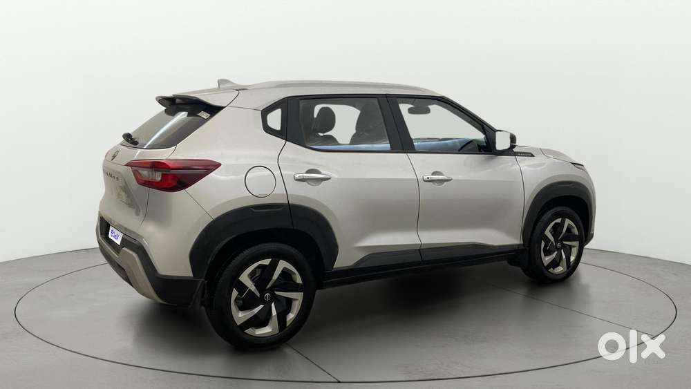Nissan Magnite Kuro Edition 1.0 Petrol Mt, 2025, Petrol